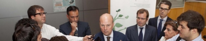 Atendiendo a los medios